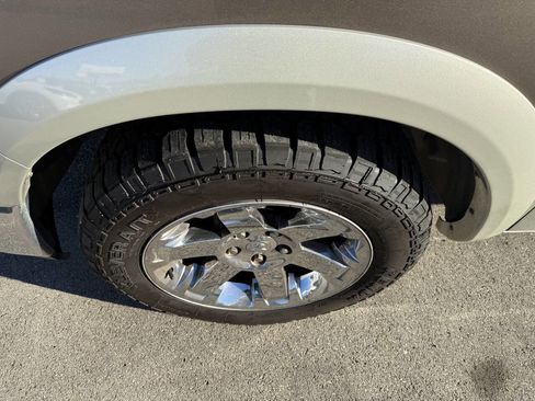 Used 2010 Dodge Ram 1500 Truck Laramie image 15