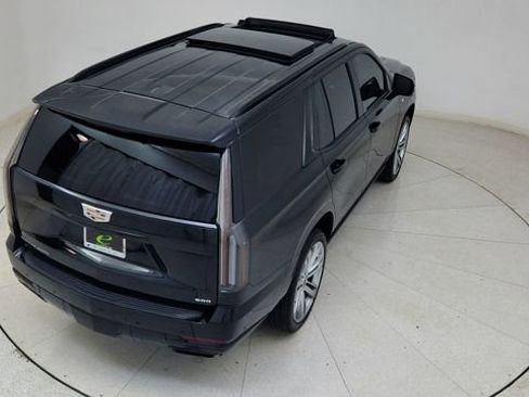 Used 2025 Cadillac Escalade Sport Platinum w/ LPO, Floor Liner Package image 90