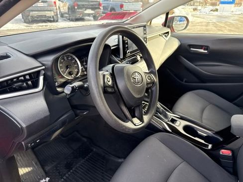 Used 2021 Toyota Corolla LE image 14