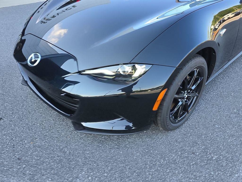 New 2026 MAZDA MX-5 Miata Sport w/ Interior Package RWD image 9