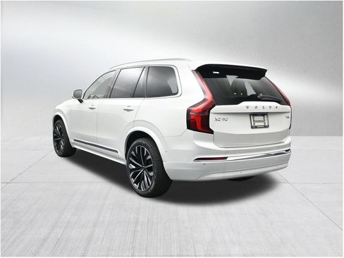 New 2026 Volvo XC90 T8 Ultra w/ Protection Package Premier AWD/4WD image 3