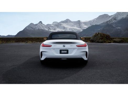 New 2026 BMW Z4 sDrive30i image 5