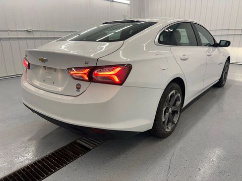 Used 2022 Chevrolet Malibu LT FWD image 4