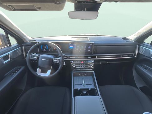 New 2026 Hyundai Santa Fe SE FWD image 9