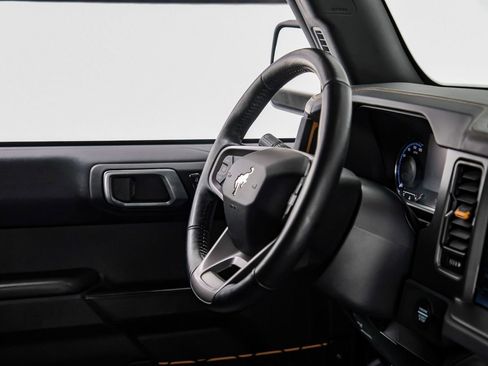 Used 2024 Ford Bronco Badlands image 18