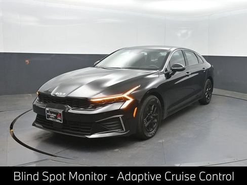Used 2025 Kia K5 LXS FWD image 1