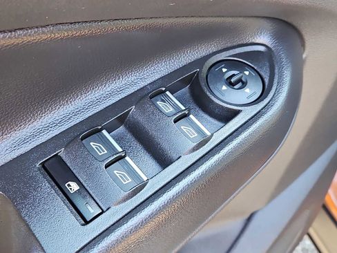 Used 2017 Ford Escape SE w/ Equipment Group 201A image 26