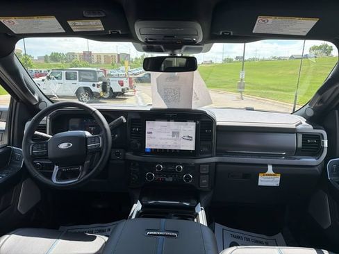 New 2026 Ford F250 Platinum AWD/4WD image 14