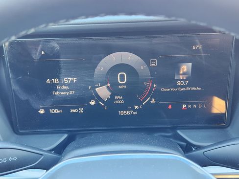 Used 2025 GMC Terrain Elevation image 21