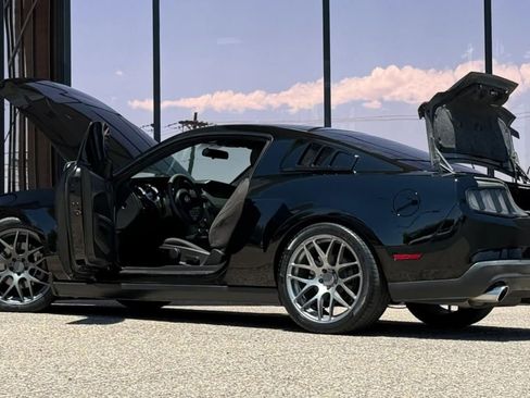 Used 2012 Ford Mustang GT RWD image 28