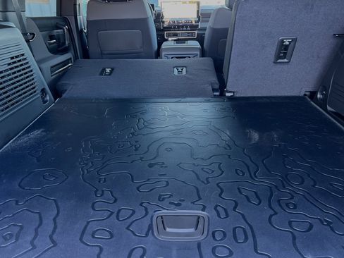 New 2025 GMC Hummer EV 2X image 12