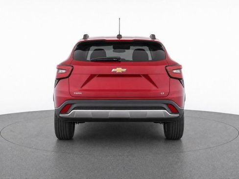 Used 2025 Chevrolet Trax LT w/ Driver Confidence Package FWD image 8