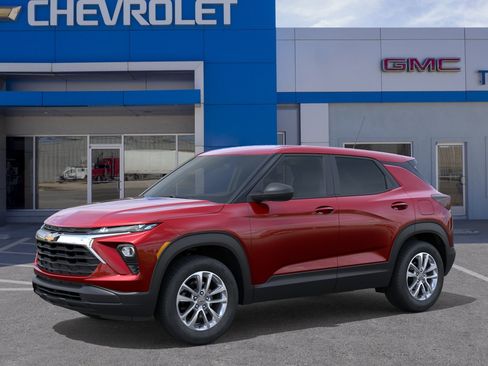 New 2026 Chevrolet TrailBlazer LS w/ LS Convenience Package FWD image 2