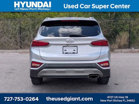 Used 2020 Hyundai Santa Fe SE FWD image 4