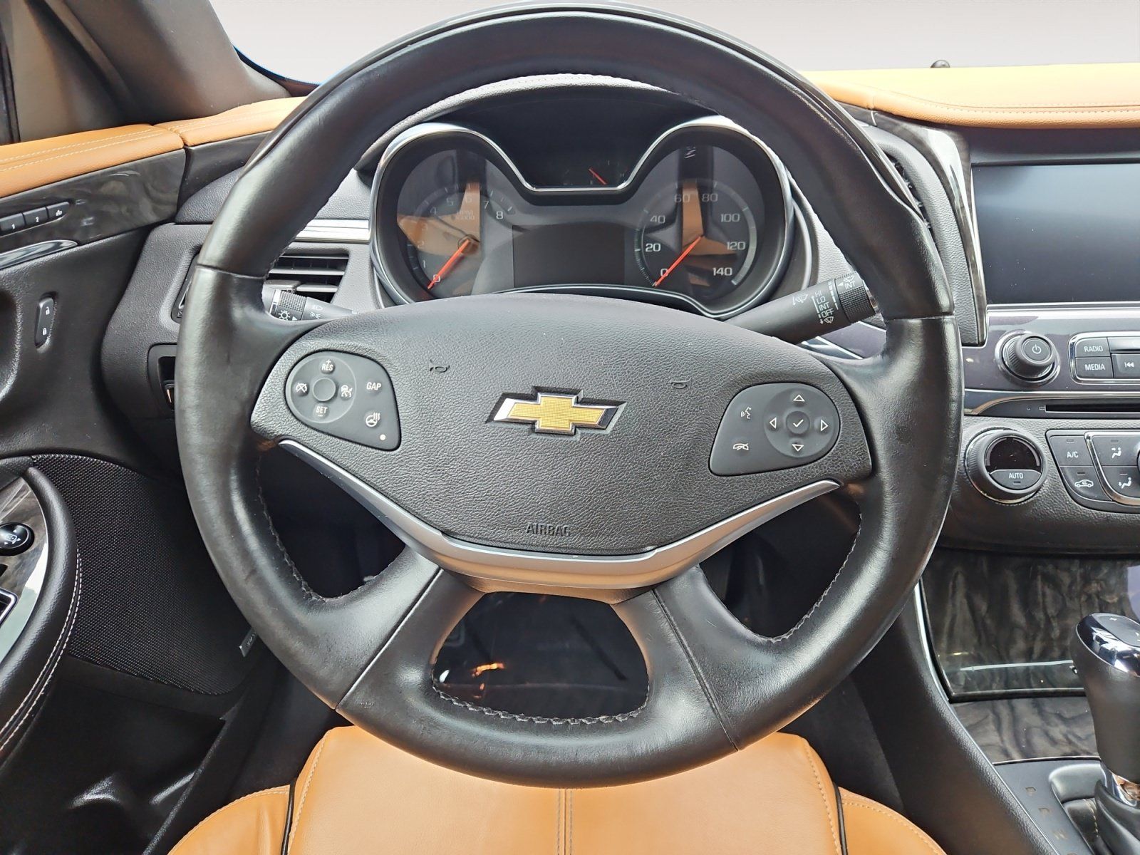 Used 2014 Chevrolet Impala LTZ FWD image 12
