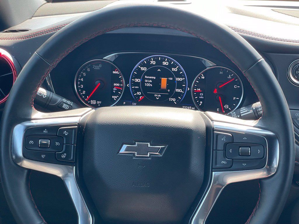 Used 2025 Chevrolet Blazer RS FWD image 12