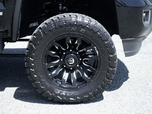 Used 2017 GMC Sierra 2500 Denali w/ Duramax Plus Package AWD/4WD image 42