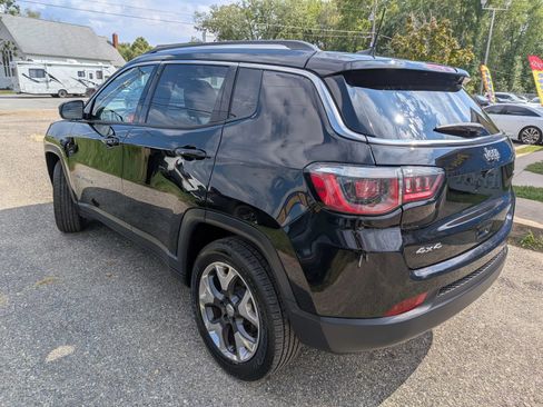 Used 2019 Jeep Compass Limited AWD/4WD image 3