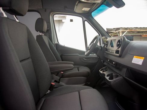 Used 2024 Mercedes-Benz Sprinter 144 Cargo image 26