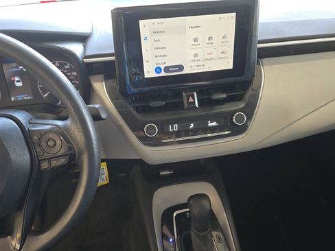 Used 2024 Toyota Corolla LE FWD image 13