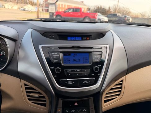 Used 2013 Hyundai Elantra GLS FWD image 14