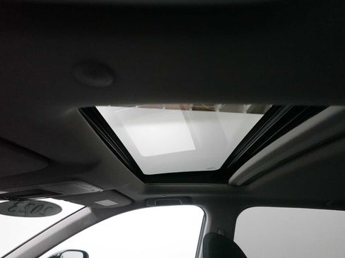 Used 2023 Honda CR-V EX image 18