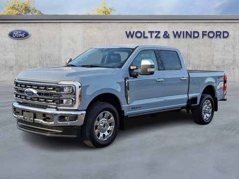 Used 2025 Ford F350 Lariat w/ Lariat Ultimate Package image 3