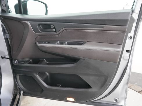 Used 2019 Honda Odyssey EX-L image 12
