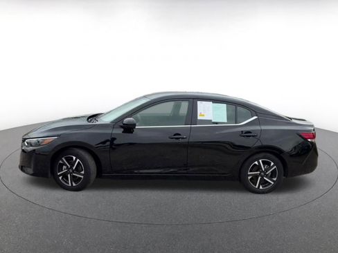 Used 2025 Nissan Sentra SV FWD image 7