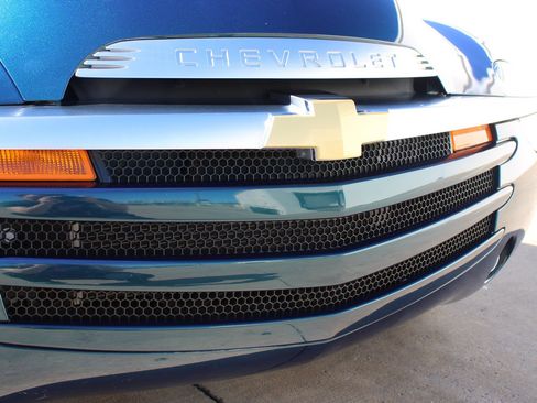 Used 2005 Chevrolet SSR w/ Preferred Equipment Group image 20