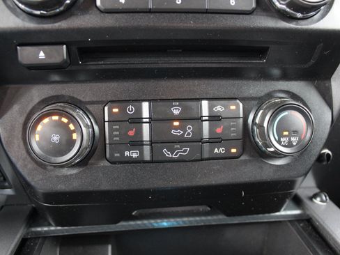 Used 2018 Ford F150 XLT w/ Equipment Group 302A Luxury AWD/4WD image 29