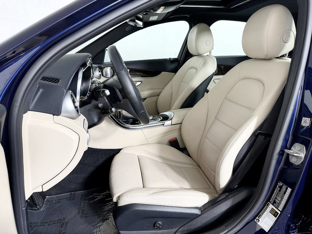 Used 2018 Mercedes-Benz C 300 4MATIC Sedan image 34