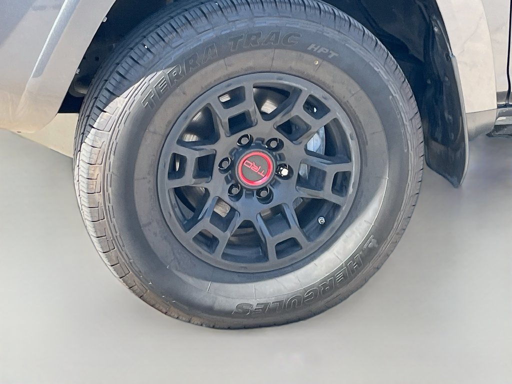 Used 2022 Toyota 4Runner TRD Pro AWD/4WD image 32