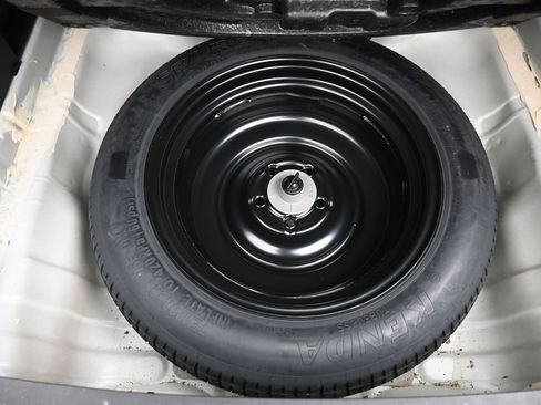 Certified 2024 Honda HR-V Sport image 28