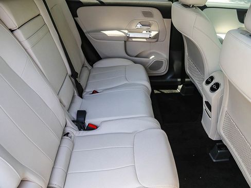New 2026 Mercedes-Benz GLB 250 4MATIC image 16