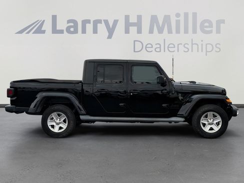 Used 2020 Jeep Gladiator Sport w/ Quick Order Package 24S AWD/4WD image 7