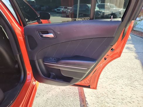 Used 2018 Dodge Charger R/T Scat Pack w/ Beats Audio Group RWD image 24
