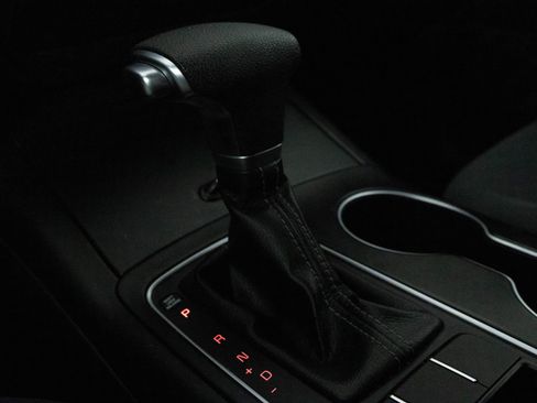 Used 2019 Kia Sorento LX image 25