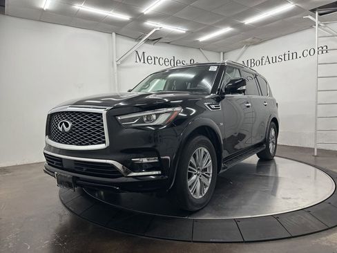 Used 2018 INFINITI QX80 2WD w/ Driver Assistance Package image 3