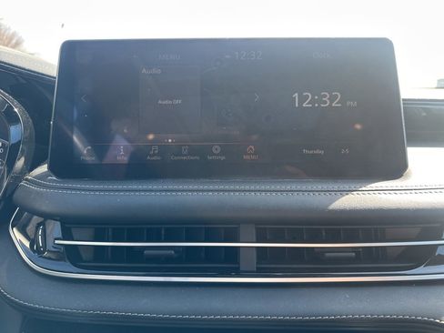 Used 2023 INFINITI QX60 Pure image 17