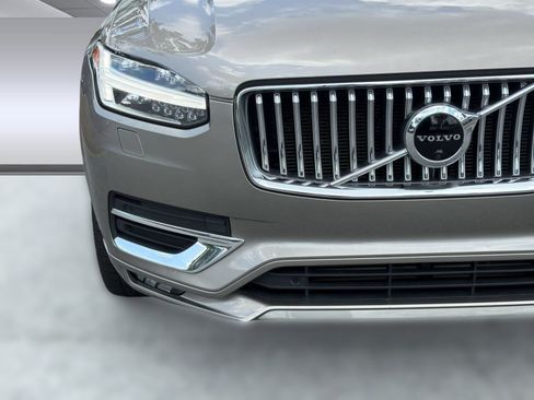 Used 2022 Volvo XC90 T6 Inscription w/ Lounge Package AWD/4WD image 11