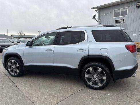 Used 2017 GMC Acadia SLT image 4