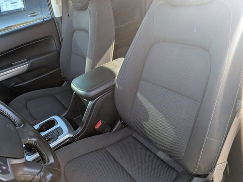 Certified 2022 Chevrolet Colorado LT image 9