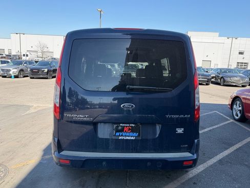 Used 2016 Ford Transit Connect Titanium image 4