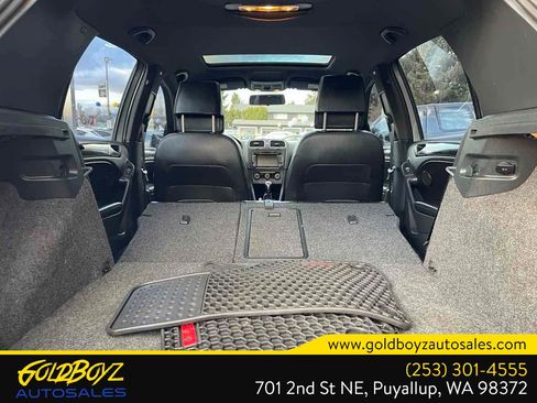 Used 2010 Volkswagen GTI 4-Door image 23