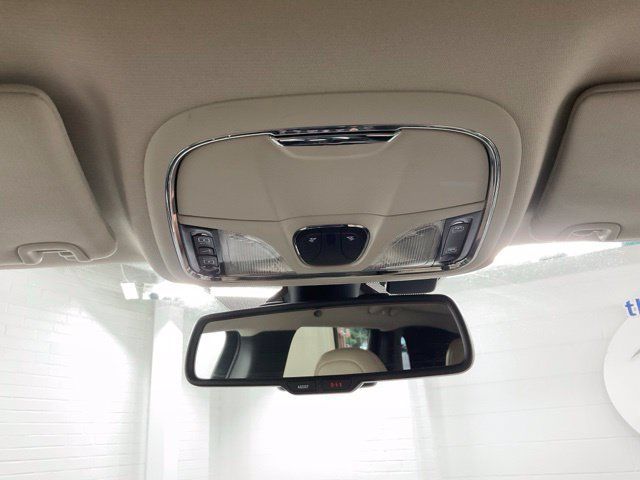 Used 2016 Jeep Cherokee Limited AWD/4WD image 32