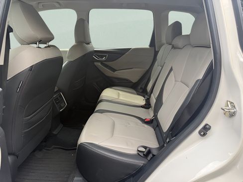 Used 2019 Subaru Forester Limited AWD/4WD image 11