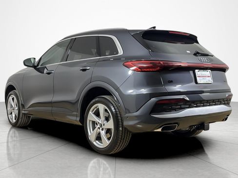 Used 2025 Audi Q5 Premium Plus w/ Premium Plus AWD/4WD image 3