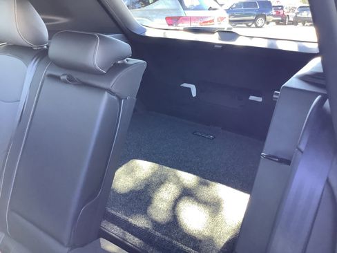 New 2026 Volkswagen Tiguan SE R-Line image 23