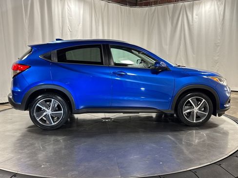 Used 2022 Honda HR-V EX image 9